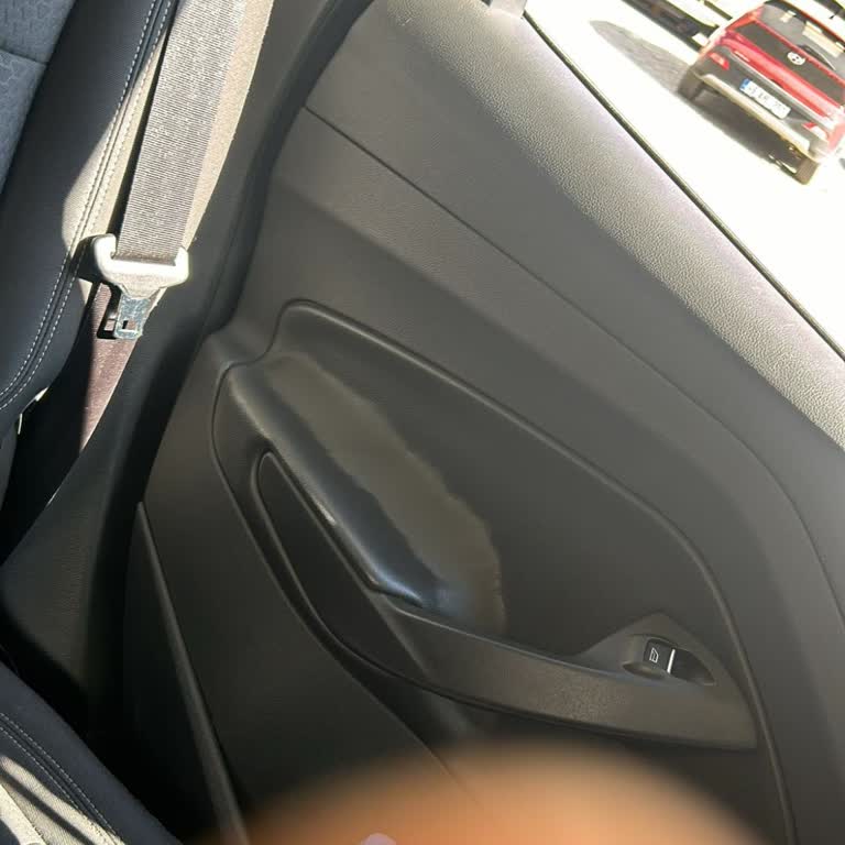 Ford Kuga 2018 Deri Şişmesi