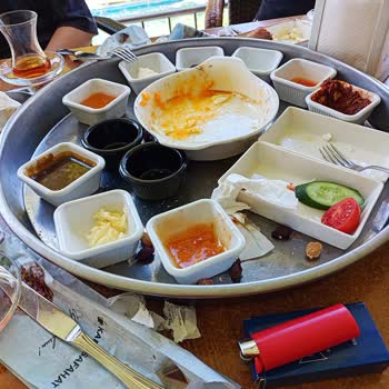 Özdilek AVM Özdilek Balat Şubesi'nde Kahvaltı Hayal Kırıklığı