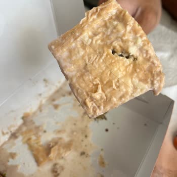 Düzgün Market Tatlıda Hijyen Sorunu Yaşadık