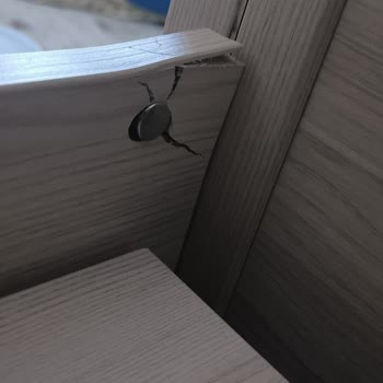 Çilek Mobilya Defalarca Aynı Parçada Sıkıntı Yaşamak