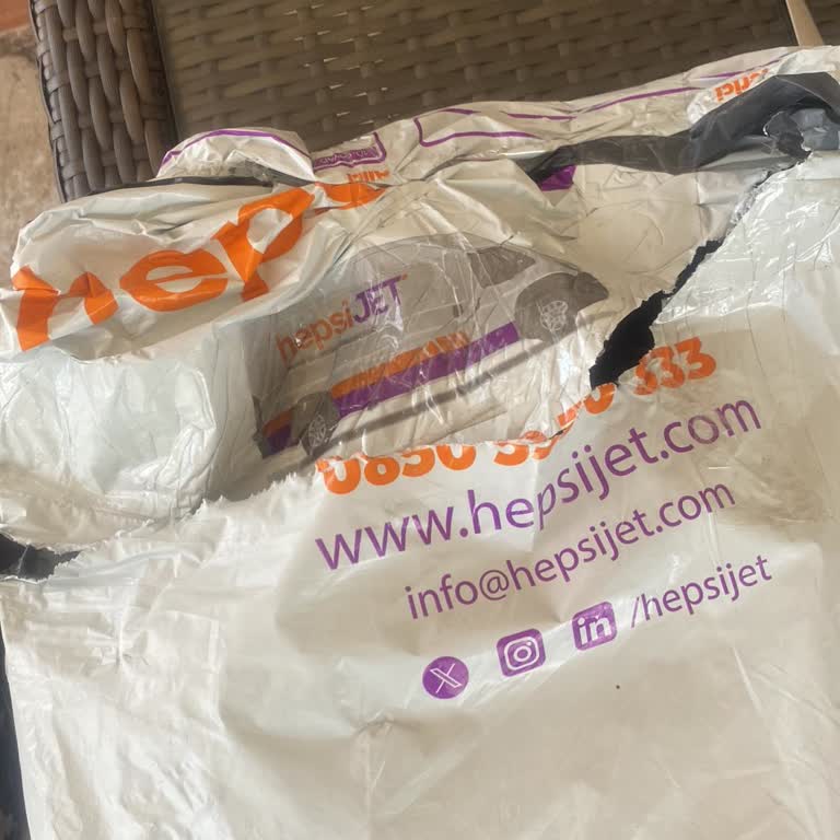 Hepsijet Paketten Ürün Mü Alıyor?