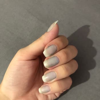 Watsons'tan Aldığım Oje Tırnağımda Kötü İzler Bıraktı