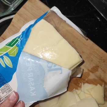 Tarım Kredi Tedarik ve Üretim Tarsüt Kaşar Peynir