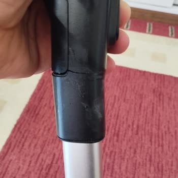 PHILIPS Ev Aletleri Philips Dik Süpürge Bağlantı Plastiğinin Kırılması
