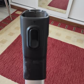 PHILIPS Ev Aletleri Philips Dik Süpürge Bağlantı Plastiğinin Kırılması