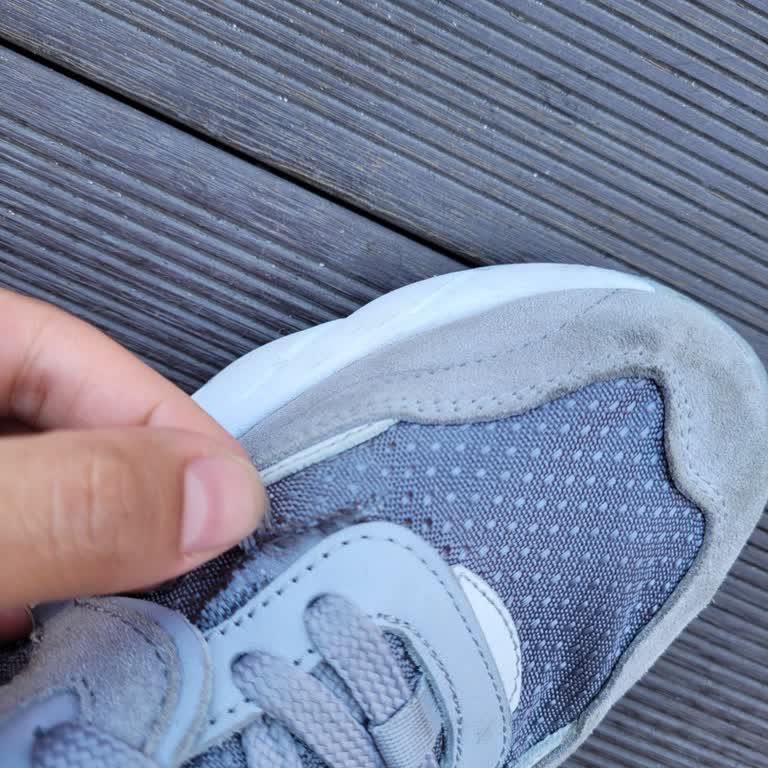 Greyder Kalitesiz Ve Sorunlu Ayakkabılar