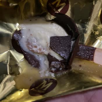 Algida Magnum Mini 6'lı Paketteki Tüm Dondurmalar Bozuk Çıktı.