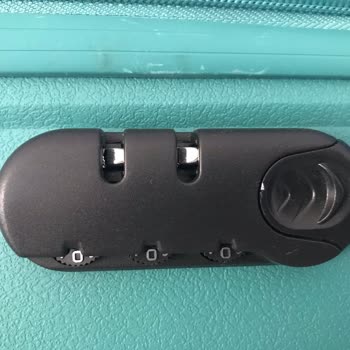 FLO Ayakkabı Sorumluluk Almayan Ve Müşteriyi Suçlayan FLO