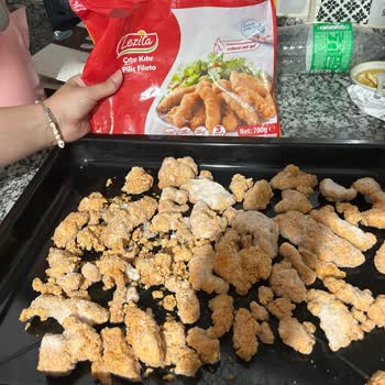 Lezita Marka Fileto Piliç İçerisinden Sadece Kırıntı Çıkması