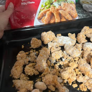 Lezita Marka Fileto Piliç İçerisinden Sadece Kırıntı Çıkması