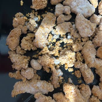 Lezita Marka Fileto Piliç İçerisinden Sadece Kırıntı Çıkması