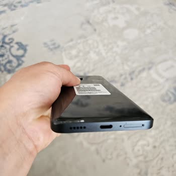 Pazarama Dan Aldığım Telefon Uhulu Ve Çizik Çıktı