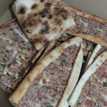 Meşhur Bozdoğan Pidecisi Islak Pide Merkezi!