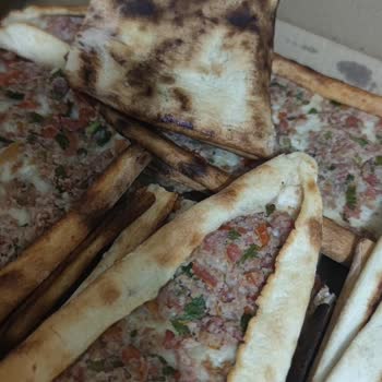 Meşhur Bozdoğan Pidecisi Islak Pide Merkezi!