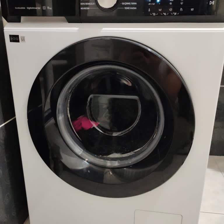 Samsung İsminin Hakkını Vermeli