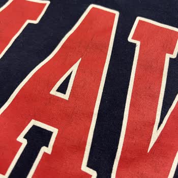 Mavi T-shirt İlk Yıkamada Baskı Bozuldu Delik Oluştu.