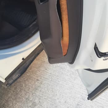 Jeep Renegade Döşemelerde Sorun