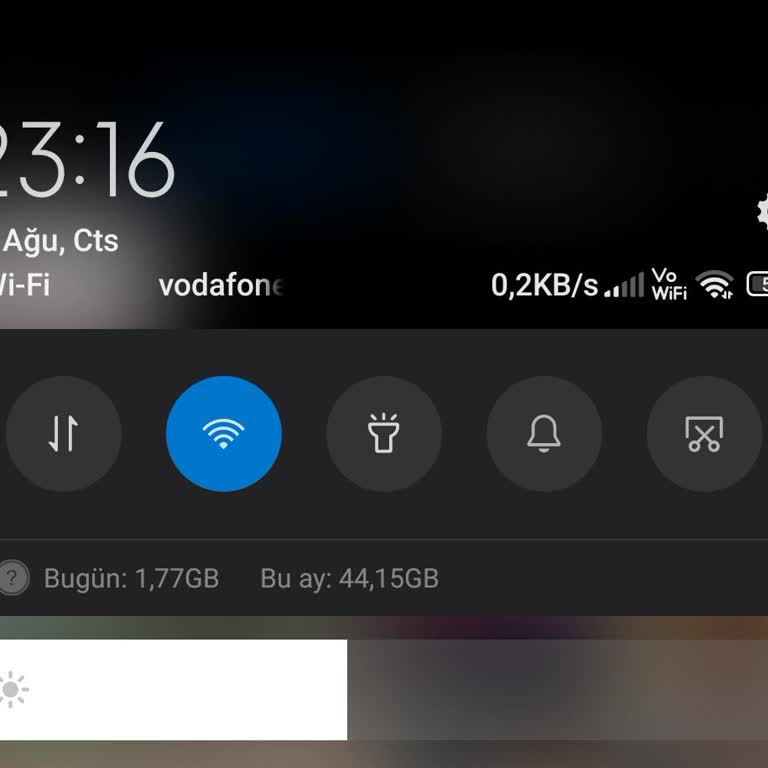 Vodafone'un Çekmeyen Şebekesi ve Çözüm Üretemeyen Müşteri Hizmetleri