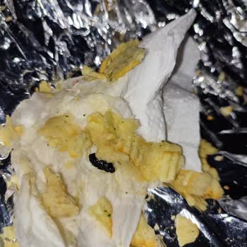 Lays Fırından Böcek Çıkması. Kesinlikle Bu Markanın Denetlenmesi Gerek