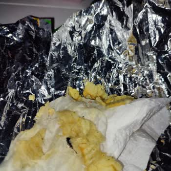 Lays Fırından Böcek Çıkması. Kesinlikle Bu Markanın Denetlenmesi Gerek