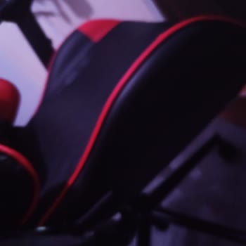 Rampage KL-R40 Throne Serisi Koltuk Sağ Kolçak Kırıldı