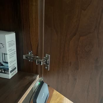 Nill's Mobilya Nills Denizli Şubesi'nden Aldığımız Mobilyaların Menteşe Sorunu