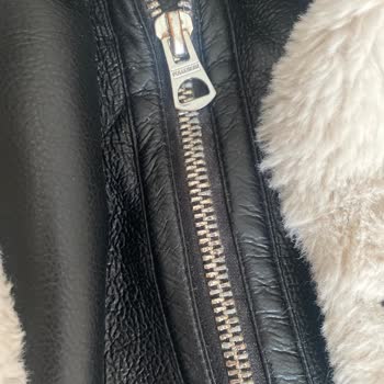 Pull And Bear Mont Fermuarları Paslandı