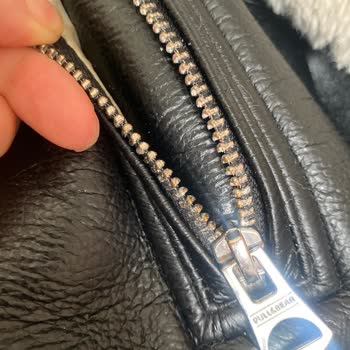 Pull And Bear Mont Fermuarları Paslandı