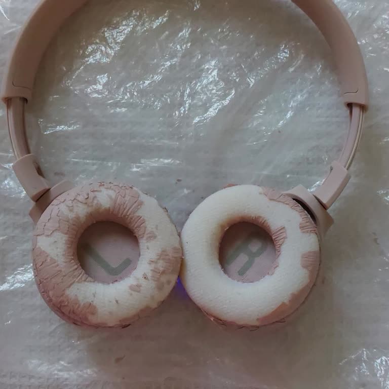 JBL 500 Bt Kulaklık Süngeri Soyulup Dökülmeye Başladı