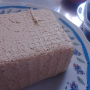 Tarım Kredi Kooperatif Market Helvadan Saç Çıktı