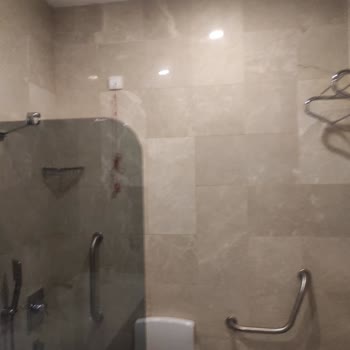 Medicine Hospital Hasta Odası Ve Hemşire Eksikleri