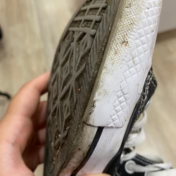 1 Yıldır Yazları Kullandığım Converse Tabanı Çıktı