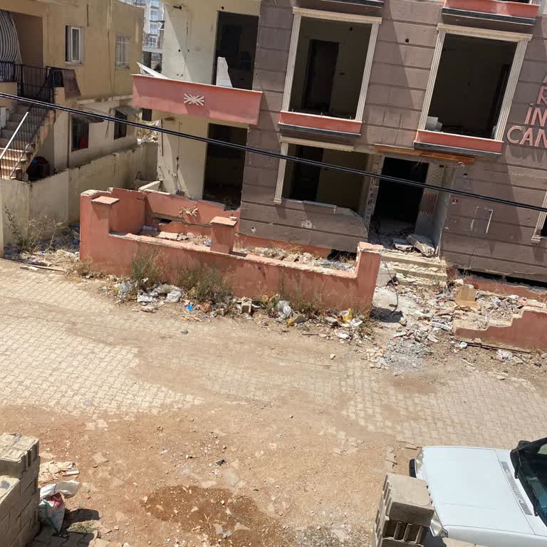 Kırıkhan Belediyesi Cumhuriyet Mahallesi Her Yer Pislik Ve Çöp Dolu