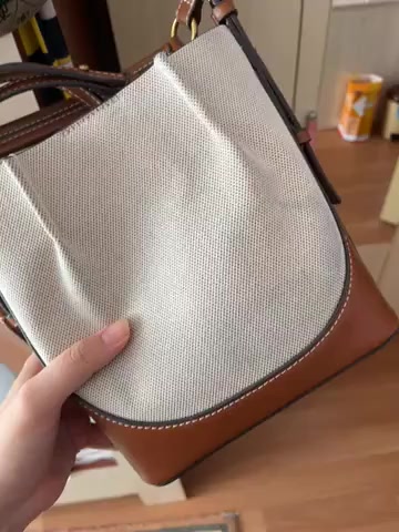 Zara Canvas Bucket Bag Color Transfer Ruins Gift After First Use video cover