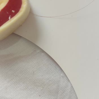 Carrefour SA Lokumdan Çıkan Kocaman Saç