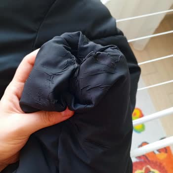 DeFacto Mont Kumaş Dökülmesi