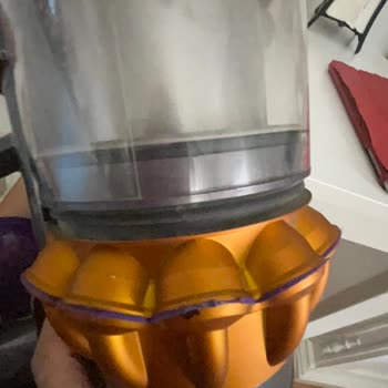 Dyson V15 Kırmızı Lastik Çıktı