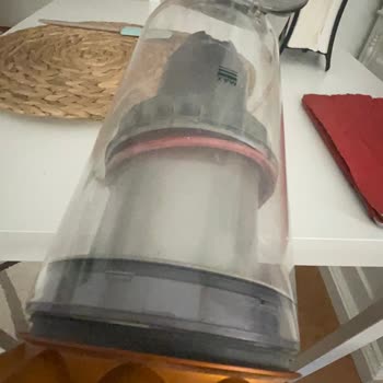 Dyson V15 Kırmızı Lastik Çıktı