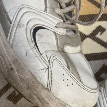 FLO Ayakkabı FLO'dan Aldığım Ayakkabının Kalite Sorunları Ve Deformasyon Problemi