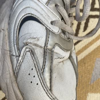 FLO Ayakkabı FLO'dan Aldığım Ayakkabının Kalite Sorunları Ve Deformasyon Problemi