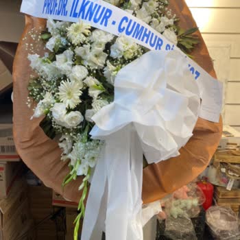 Taze Çiçek (tazecicek.com) Özel Düğün İçin Verilen Çelenk Siparişi Hüsranla Sonuçlandı