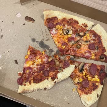 Pizza Hut Bir Pizza Bu Kadar Kötü Olur