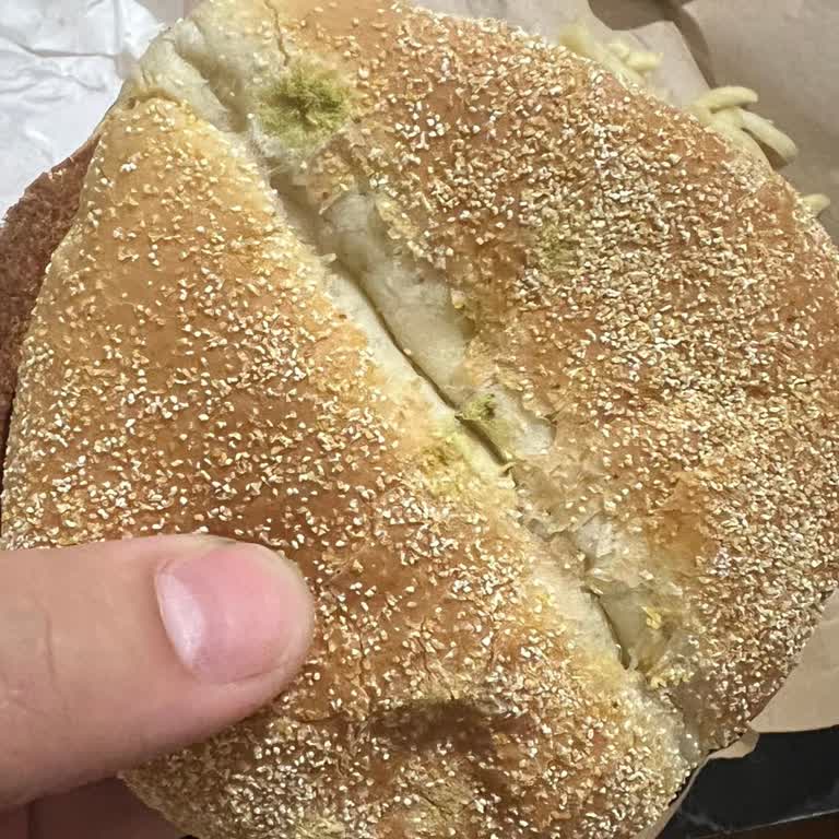 Burger King Küflü Ekmek Pis Tavuk