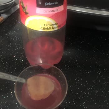 Coca-Cola Cappy Limonata Tanımsız Bir Cisim