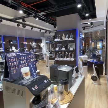 Fakir Mağazanın Boş Bırakılması/ Satış Danışmanın Üslubu Saygısızlığı