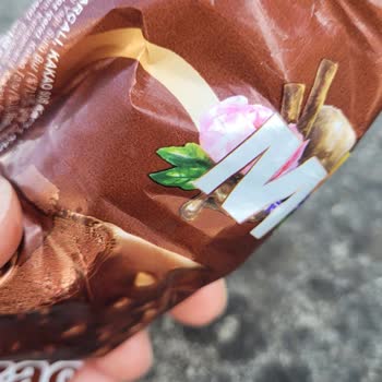 Migros Dondurmasından Çıkan Tahta Parçası