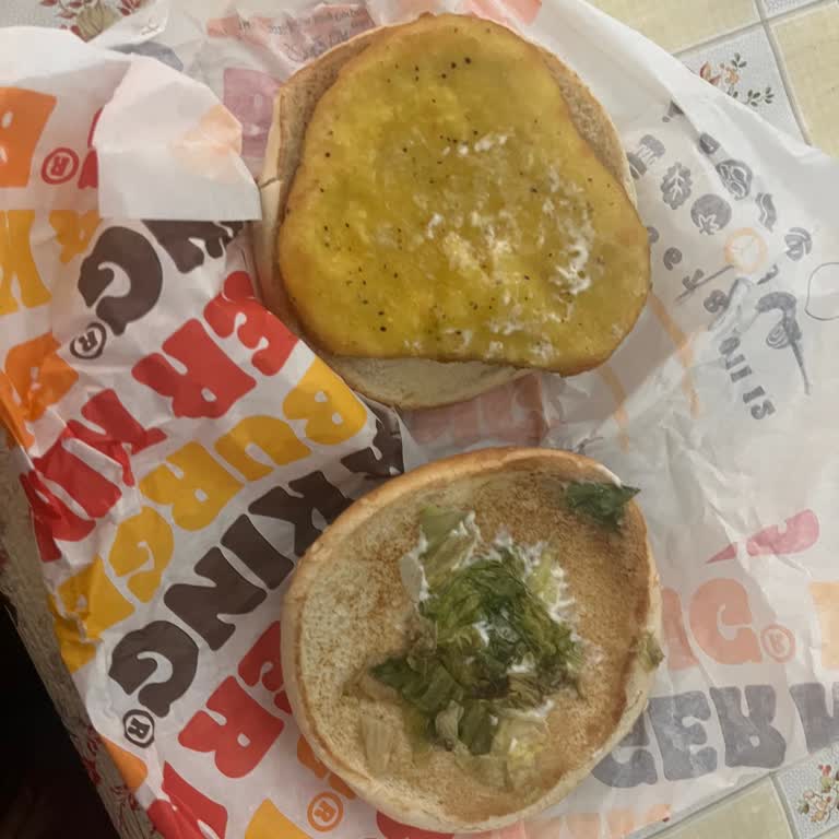 Burger King Aydınlıkevler Muhteşem Yeşillikleri