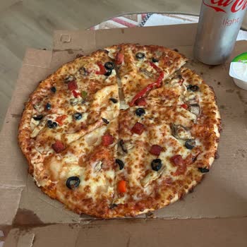 Domino's Pizza Sipariş Edilen Pizzanın Malzeme Eksikliği