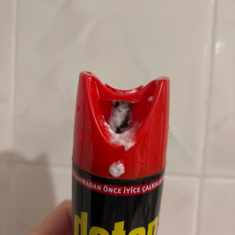 Detan Sinek İlacı Köpük Köpük Oldu