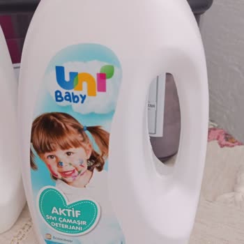 Uni Baby Sıvı Deterjan Renk Tuhaf